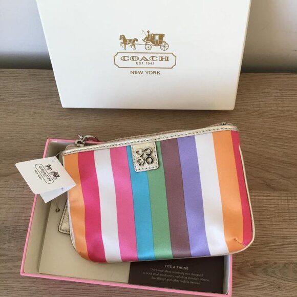 Coach Julia Legacy Satin Striped Multicolor Signature Wristlet Leather Trim NIB - Picture 2 of 4